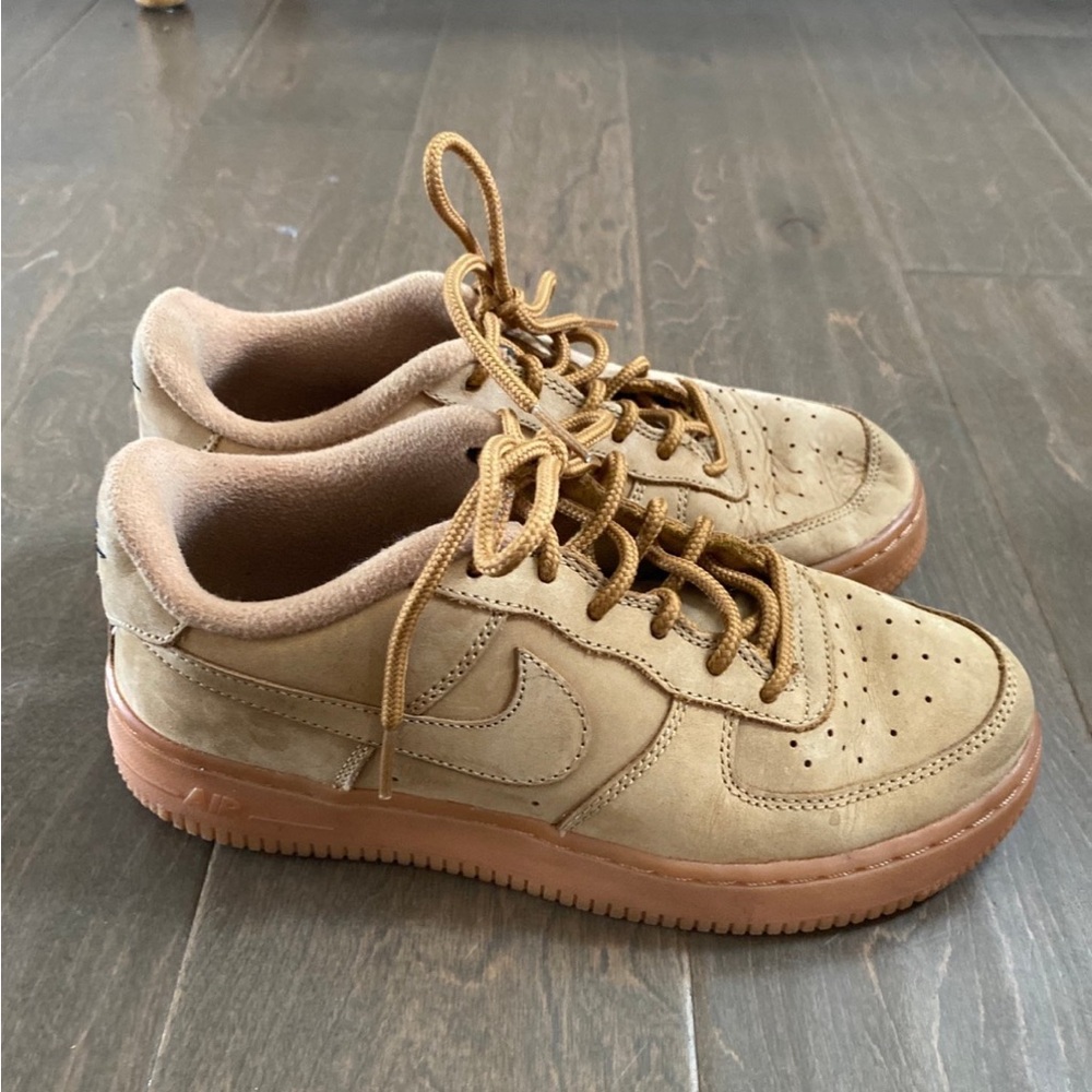 Nike Air Force 1 4.5Y Tan Sneakers